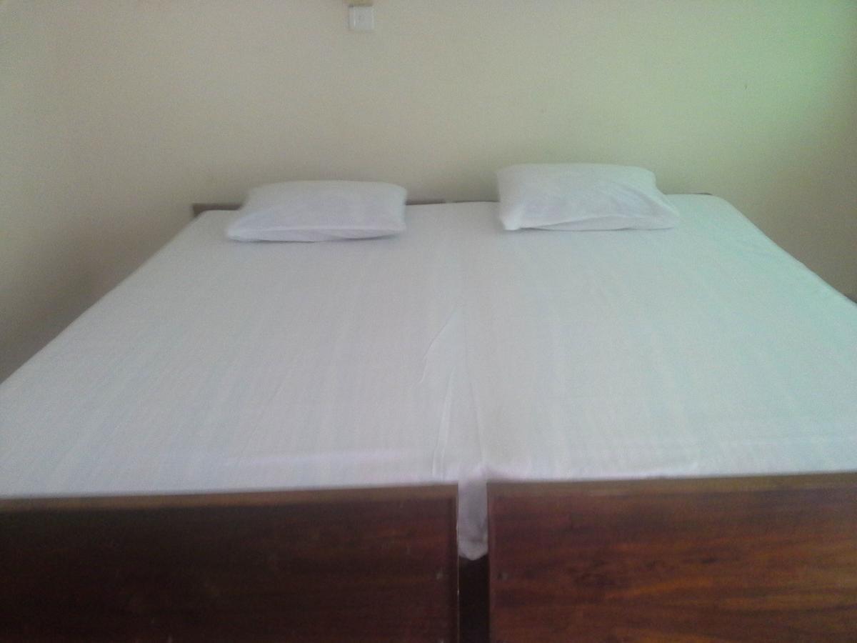 Anila Beach Inn Tangalle Eksteriør billede